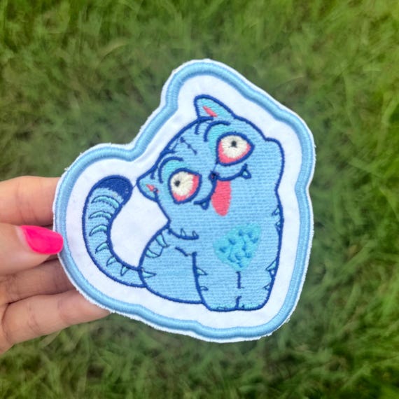 Cat And Bird Demon Hunter Embroidered Iron On Patch, K-Pop Demon Tiger Patch, Totes, KPOP Band Huntrix Sew on & Iron on Patch, Jinu Fan Gift