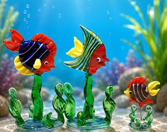 ミニチュアガラス製エキゾチックフィッシュ 小さな海の生き物 白と赤の