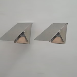 Par vägglampor i krom i 50-talets moderna design – justerbar UFO-konvägglampa