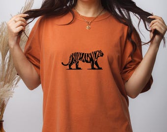 Tiger Head Graphic T-Shirt: Comfort Colors Unisex Wildlife Tee