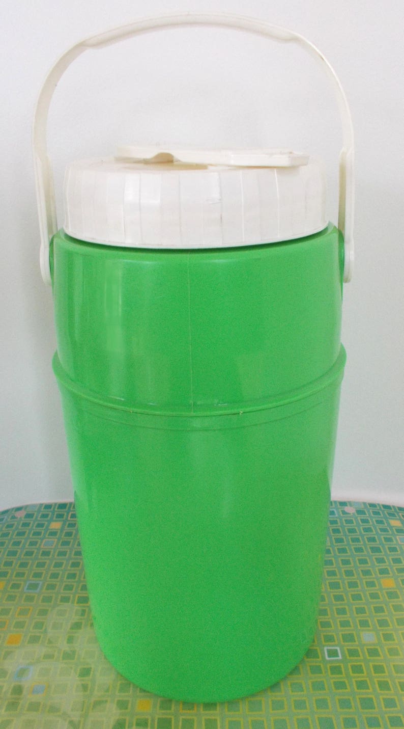 1970's Apple Green Thermos & 2 Massimo Vignelli White Stackable Mugs image 3