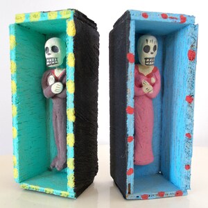 Day Of The Dead Folk Art 3 Wood Coffins With Clay Figures image 5