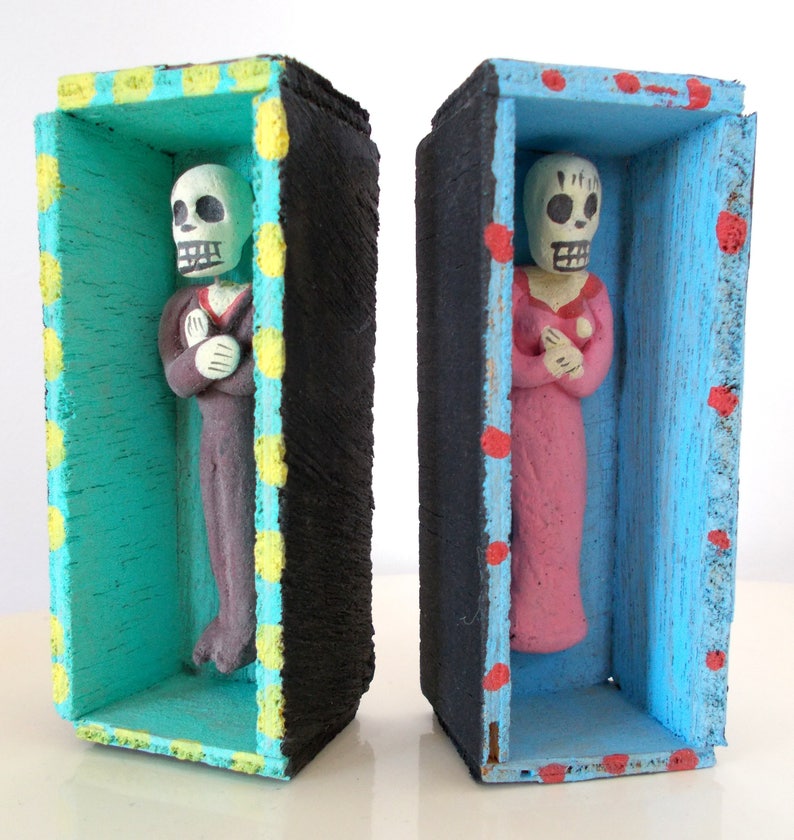 Day Of The Dead Folk Art 3 Wood Coffins With Clay Figures image 5