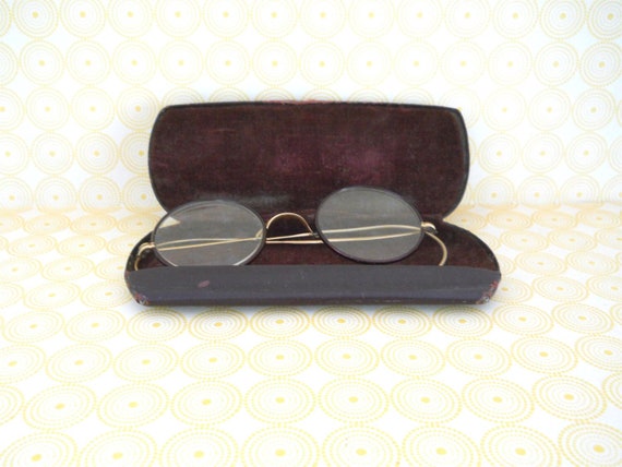 1940's Frames & Original Case - image 1