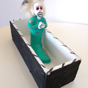 Day Of The Dead Folk Art 3 Wood Coffins With Clay Figures image 3