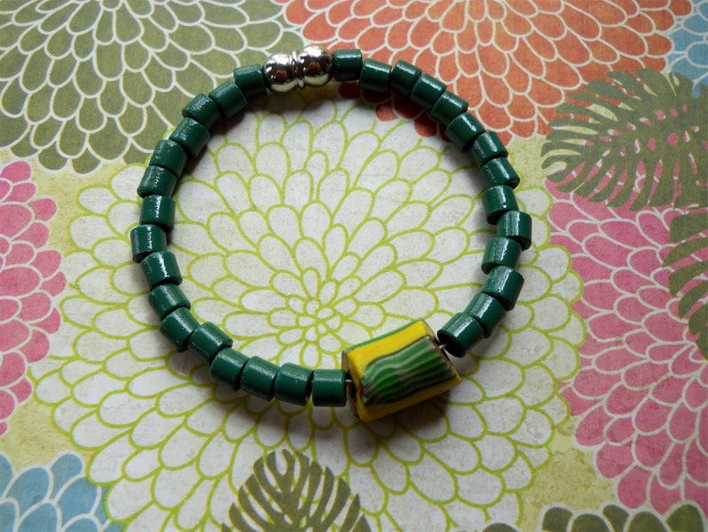 Bead Bracelets / Green or Green & Yellow With Millefiori Bead Accents Italy image 2