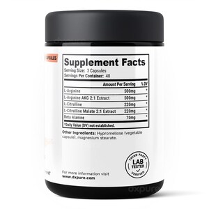 K&ouml;nnte beinhalten: Eine schwarz-wei&szlig;e Erg&auml;nzungsflasche mit schwarzem Deckel. Das Etikett zeigt N&auml;hrwertangaben, einschlie&szlig;lich Inhaltsstoffen wie L-Arginin und Beta-Alanin. Die Flasche hat auch ein Siegel "Third Party Lab Tested Verified".