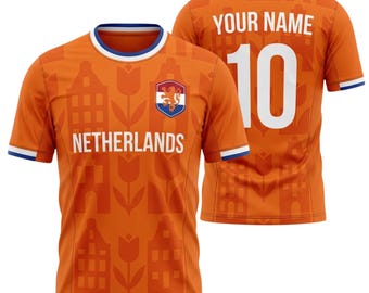 Camiseta de la selección nacional de Holanda con nombre y número personalizados, ideal para aficionados al fútbol de los Países Bajos.
