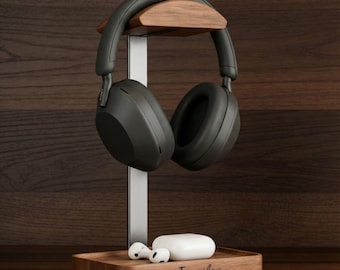 Personalized Wood Headphone Stand, Custom Walnut Headset Holder, Gamer Desk Setup, Audiophile Gift for Him, Engraved Name Earphone Display