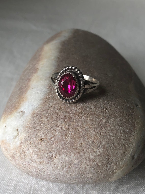 Sterling Silver Ring with Fuchsia Glass stone