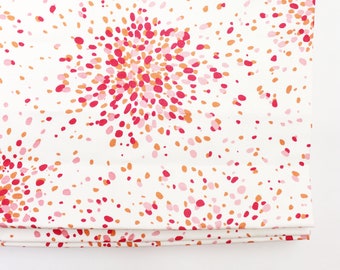 Cortinas romanas personalizadas Schumacher Lulu DK Jelly Bean (mostradas en color limonada rosa; también disponibles en color océano/turquesa)