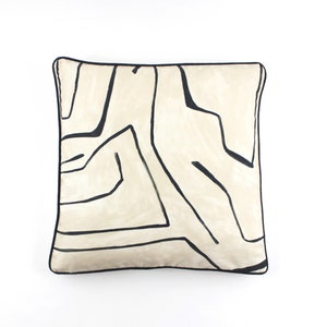 On Sale - Kelly Wearstler for Lee Jofa Graffito Pillow in Linen/Onyx GWF-3530.18 Black/Beige (Both Sides- Made To Order)w