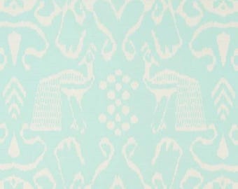 EN VENTA - Resto de 6 yardas de cuadrilla China Seas Bali II Aqua sobre blanco (o cortina romana personalizada o almohadas)