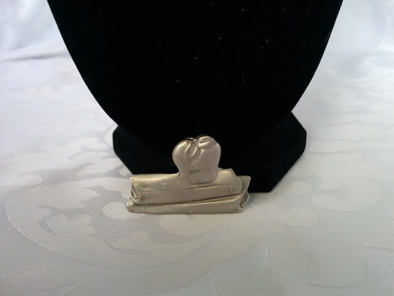 LCD Canada Pewter School Pin, Lindsay Claire Desi… - image 3