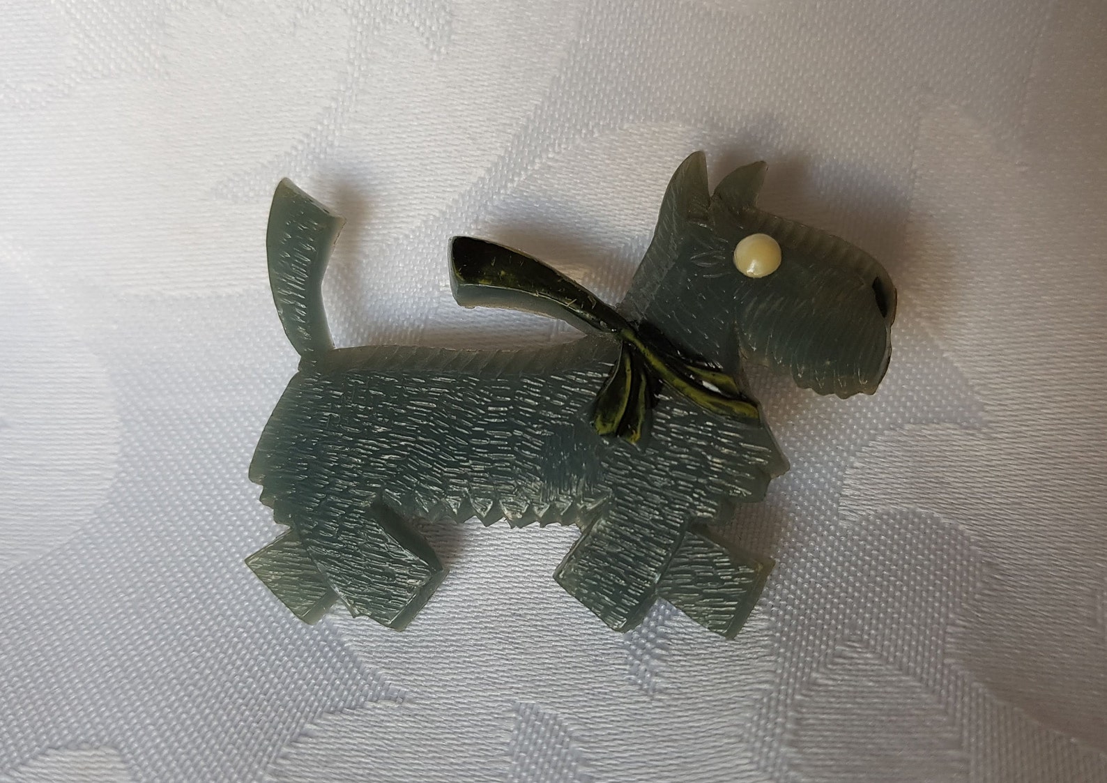 Broche Vintage Rare - Chien Scottie En Celluloïd Signé Japan - Occasion