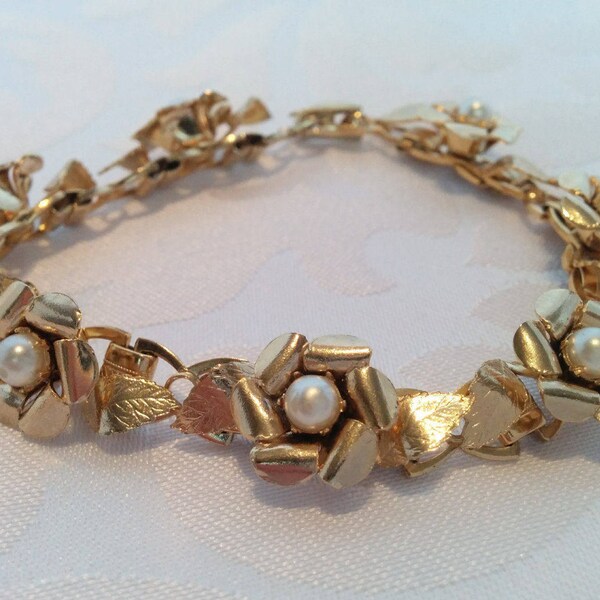 CORO Flower Bracelet, Coro Gold Tone Flower and Pearl Bracelet