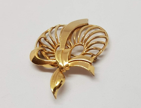 Gold Brooch 12K Gold Filled Gold Pin 