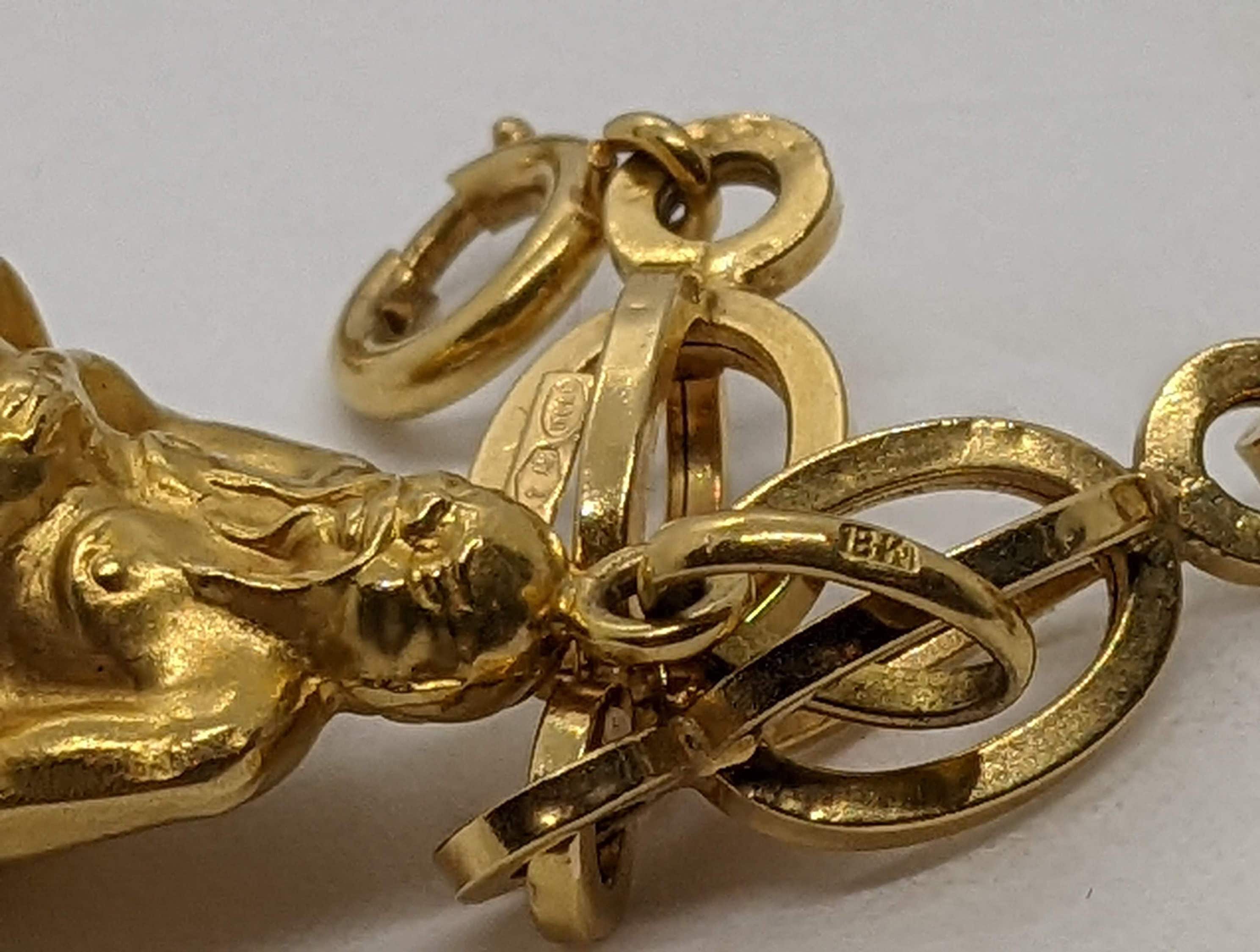 Vintage 18K Solid Italian Gold Charm Bracelet Unoaerre 