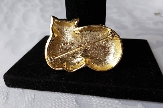Fat Cat Brooch Vintage Gold Tone Cat Figurine Brooch