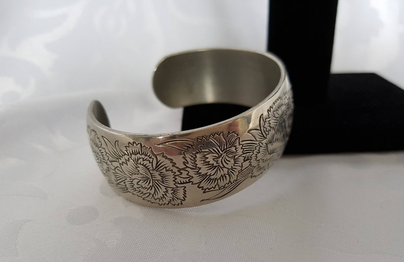 Kirk Pewter Cuff Bracelet Bracelet Pewter Bracelet Kirk Pewter Carnation Floral Bracelet