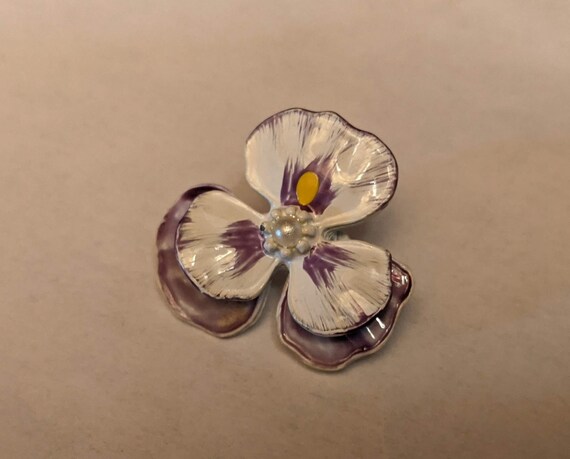 Broche Vintage émaillée Fleurs Violettes - Bijou Ancien Occasion