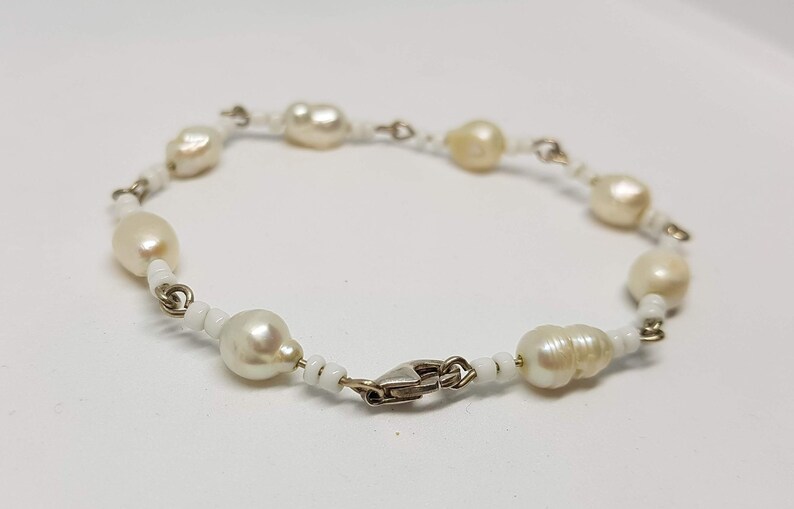 Child/'s Pearl Bracelet with Sterling Clasp 6 Inches
