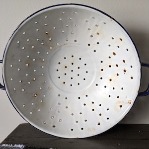 Vintage Enamel Colander White and Navy Blue 1940&#39;s, Strainer