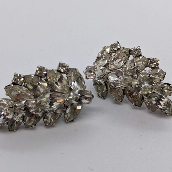 Vintage Jewelry - Sherman Alexandrite Rhinestone Clip Earrings