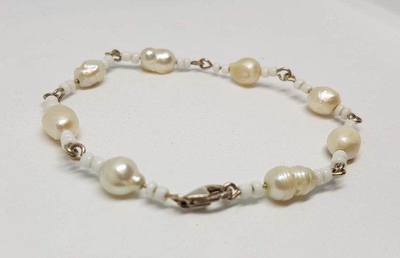 Child/'s Pearl Bracelet with Sterling Clasp 6 Inches