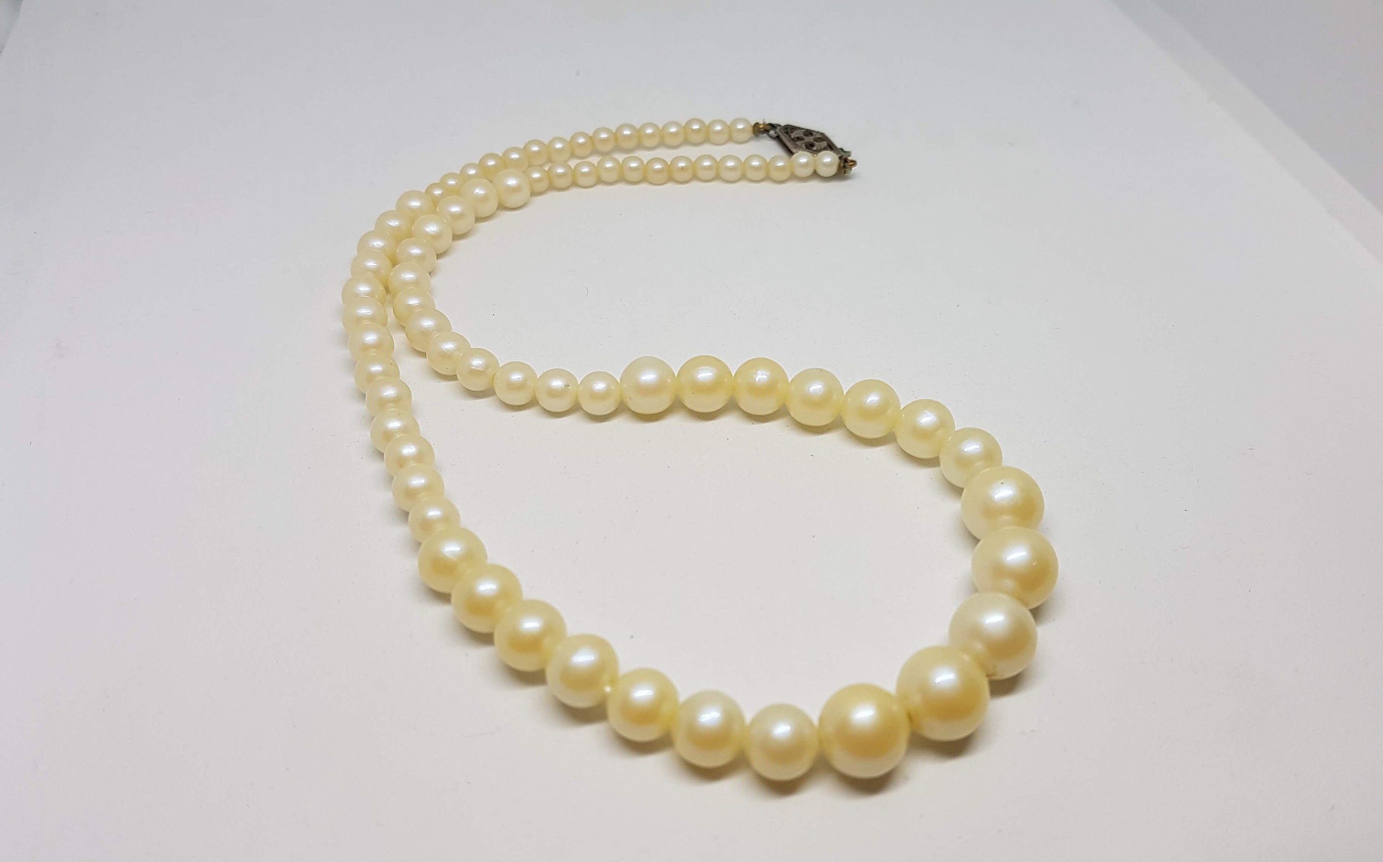 Vintage delightful large blush faux pearls