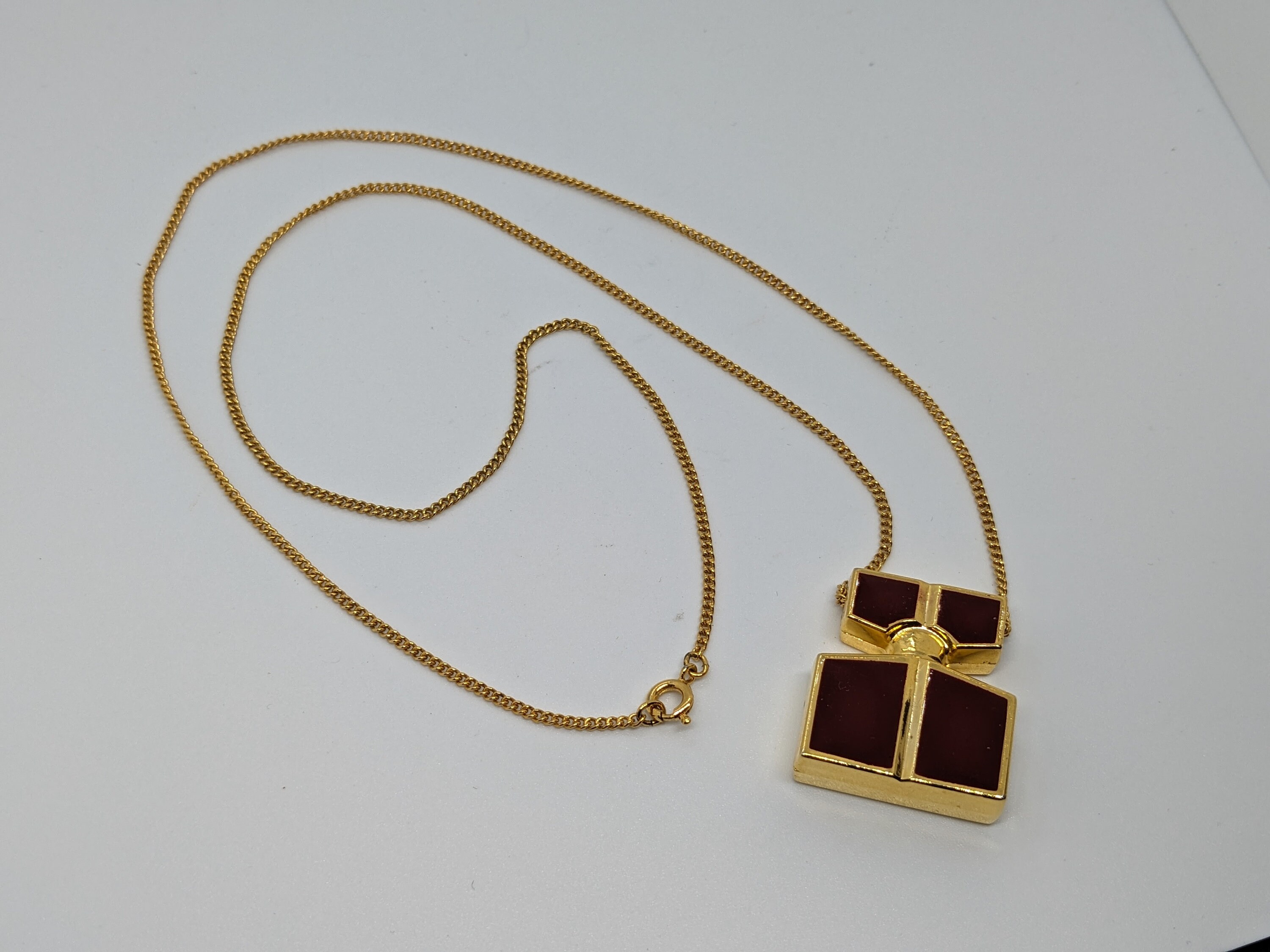 アクセサリー 70s80s deadstock perfume bottle necklace I inherited this necklace when my ma passed away. I think