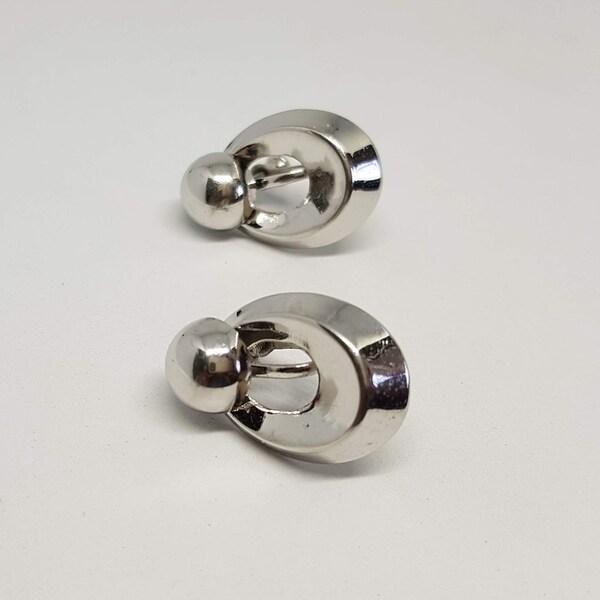 Vintage Coro Silver Oval loop Earrings Screw On 1 Inch Length