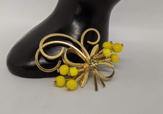 Yellow Glass Austrian Crystal Brooch Made In Aust… - image 1