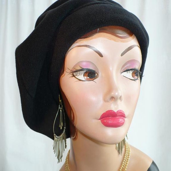 Black Polar Fleece Oversize Floppy Beret