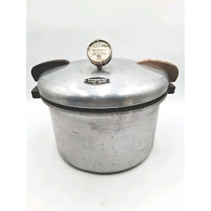 Vintage Presto 7-B Aluminum Pressure Cooker Canner 16 Quart + Rack & Jiggler