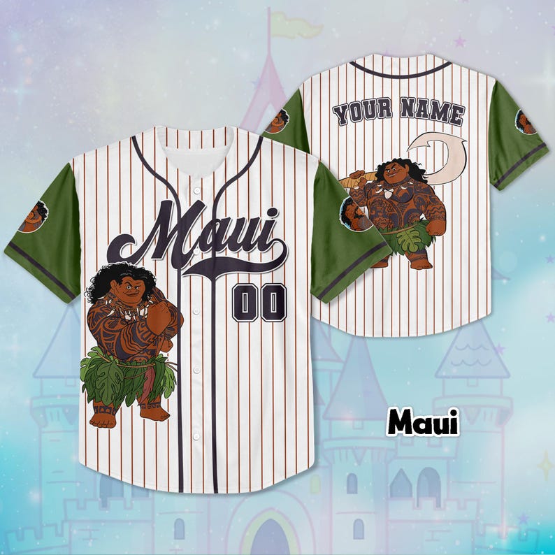 Puede incluir: Camiseta de b&eacute;isbol a rayas blancas y marrones con mangas verdes. Presenta la palabra "Maui" en escritura negra y el n&uacute;mero "00". La parte trasera tiene "YOUR NAME" encima de un personaje de dibujos animados. La camiseta tiene un personaje de dibujos animados en la parte delantera.
