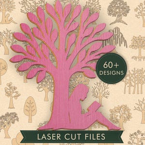 Op de afbeelding: Een roze, lasergesneden houten silhouet van een persoon die onder een boom zit en een boek leest. Een donkergroene cirkelvormige badge toont de tekst 60+ DESIGNS en een donkergroene banner onderaan bevat de tekst LASER CUT FILES.