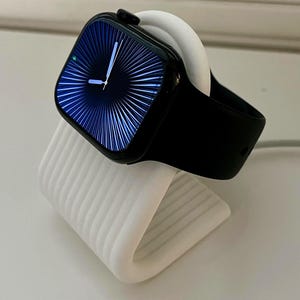 Apple Watch Charging Stand: Bedside Display, Tangle-Free Design