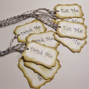 10 Eat Me Drink Me Paper Tags Vintage Alice in Wonderland Wedding Tags Bridal Shower Tags Baby Shower Tea Party afbeelding 4