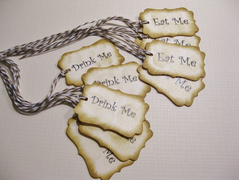 10 Eat Me Drink Me Paper Tags Vintage Alice in Wonderland Wedding Tags Bridal Shower Tags Baby Shower Tea Party afbeelding 4