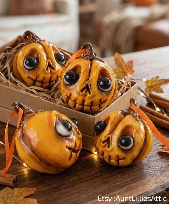 Halloween Pumpkin Ornament - Halloween Decoration - Thanksgiving decor, Thanksgiving Decorations, Fall Decorations