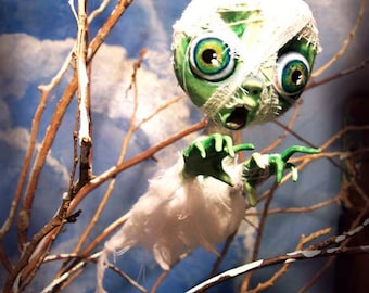Halloween Ornament Mummy Zombie - Halloween Decoration - MADE TO ORDER -