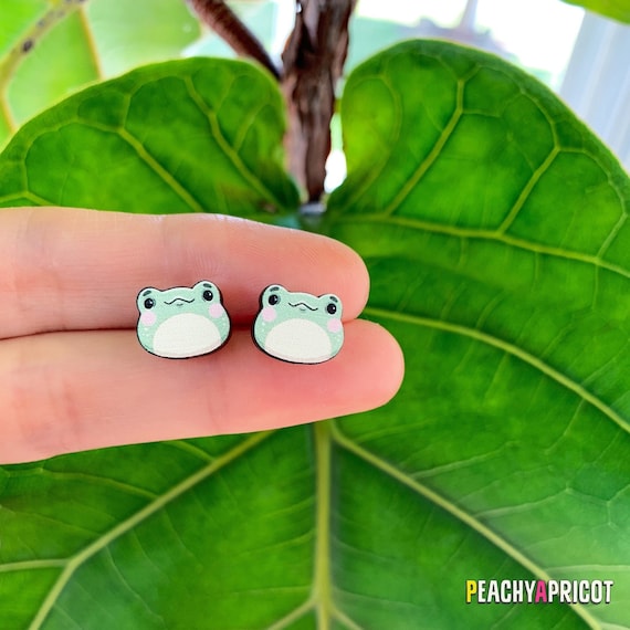 Frog Earrings Stud in Wood Cute Frog Gifts Jewelry Hypoallergenic Titanium  