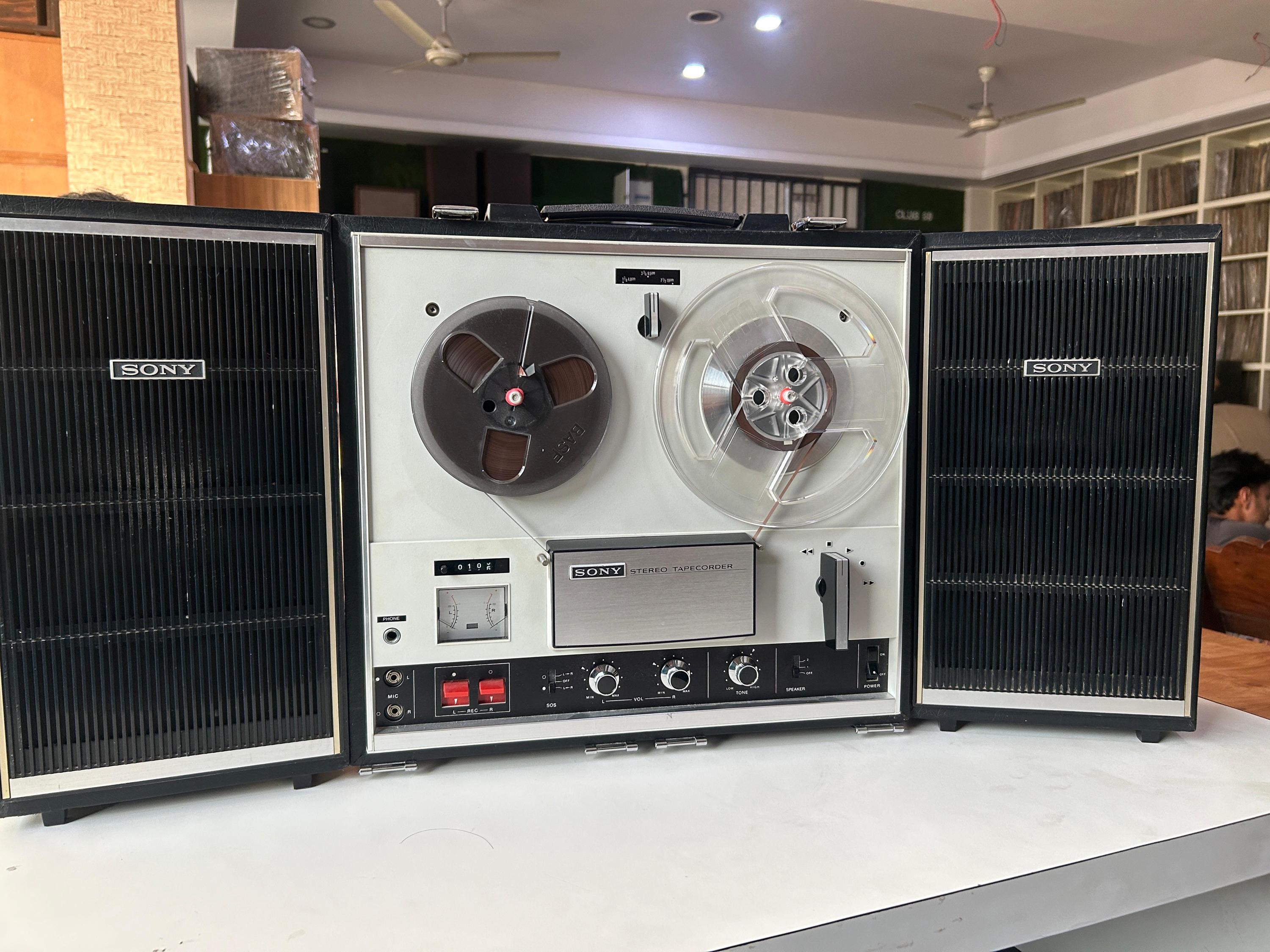 Vintage Reel to Reel Tape Recorder Canada