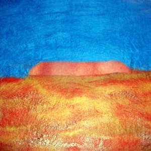 Handfelted Landscape Wallhanging 'Uluru' image 2