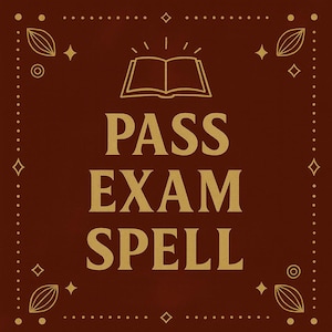 Może przedstawiać: Ciemnoczerwona kwadratowa grafika ze złotymi elementami. Tekst "PASS EXAM SPELL" jest w złotym kroju pisma. Powyżej znajduje się złota ilustracja otwartej książki. Obramowanie ma złote elementy dekoracyjne.