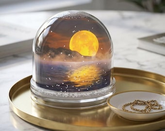 Sunset Beach Snow Globe, Decorative Keepsake, Ocean-themed Gift, Home Décor, Collectible