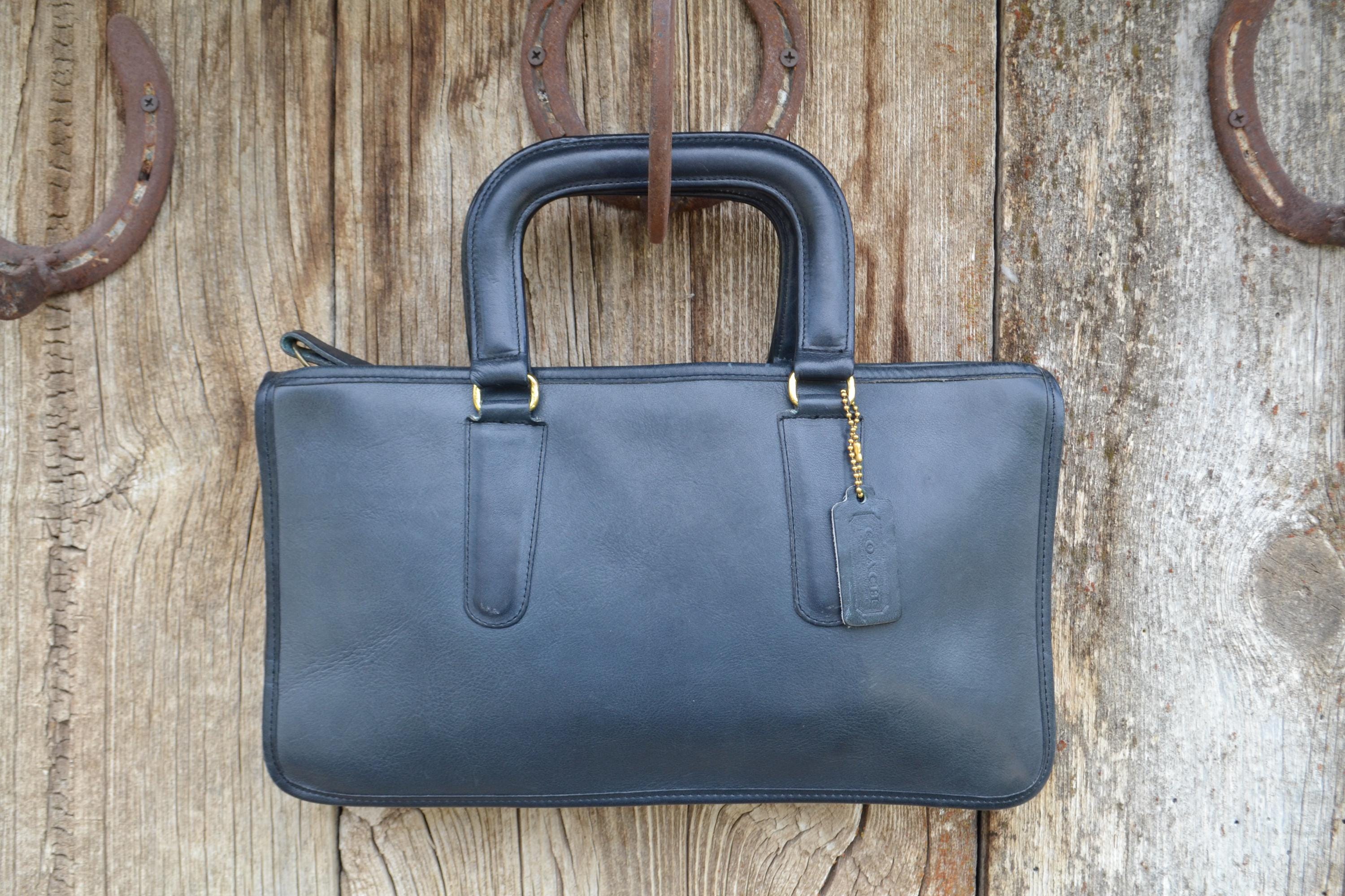 バッグ Coach Bonnie Cashin NYC Flight Bag Vintage Bonnie Cashin, Coach Bag, Navy Leather, Made in NYC - Etsy