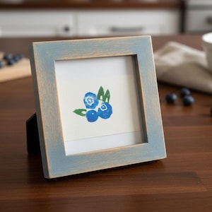 Minitryck av blåbärslinoleum | Handskuren fruktkökskonst | Matpresent under 10 | ACEO 2,5x3,5