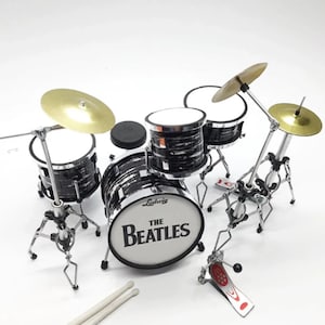 Retro rockdrumset miniatuur | Muziekliefhebber cadeau en display: schaal 1:12 jaren 60